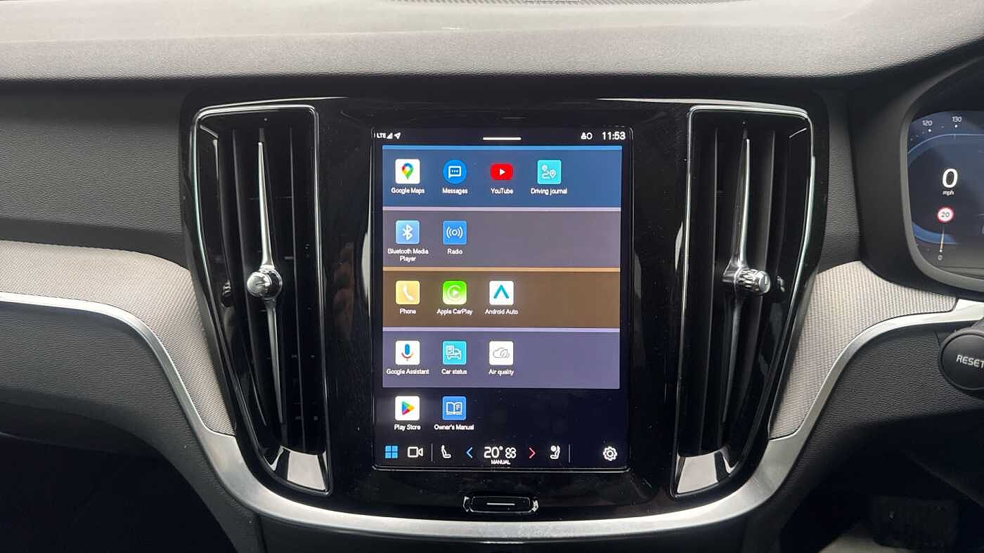 Volvo V60 Ultra, T8 AWD Plug-in hybrid, Electric/Petrol, Dark