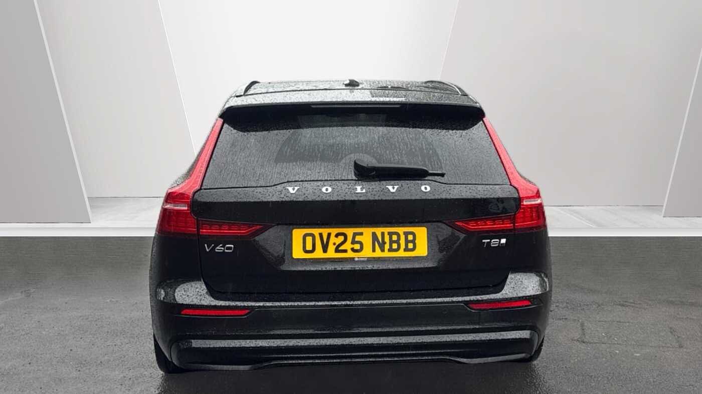 Volvo V60 Ultra, T8 AWD Plug-in hybrid, Electric/Petrol, Dark