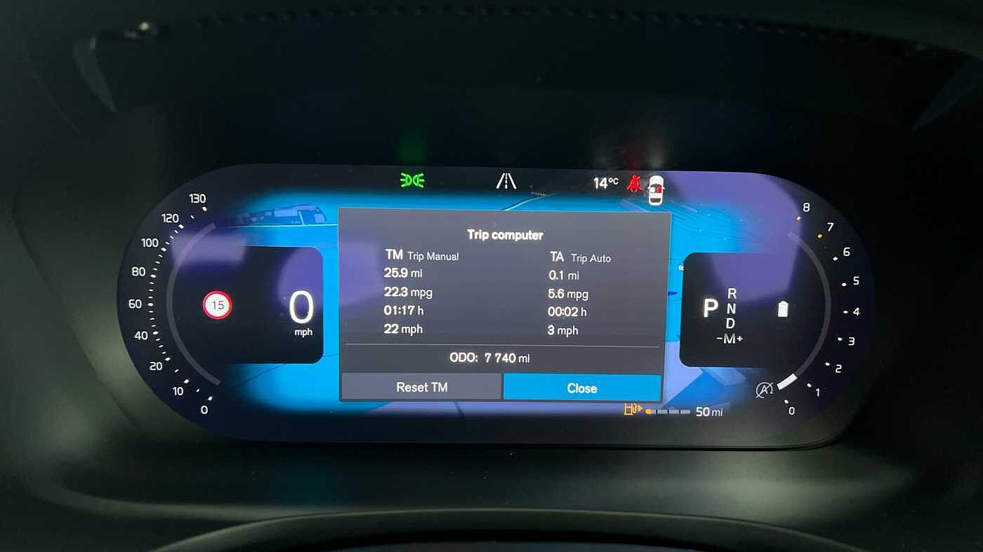 Volvo S60 Plus, B5 mild hybrid, Petrol, Dark