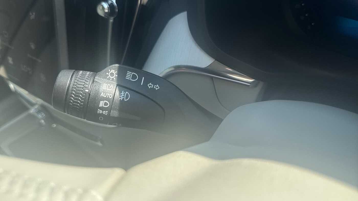 Volvo XC60 Ultra, T8 AWD Plug-in hybrid, Electric/Petrol, Dark