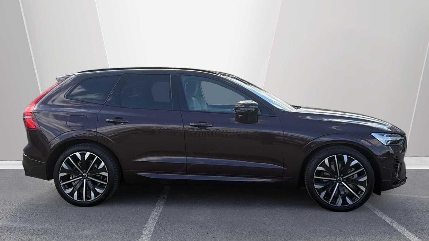 Volvo XC60 Ultra, T8 AWD Plug-in hybrid, Electric/Petrol, Dark