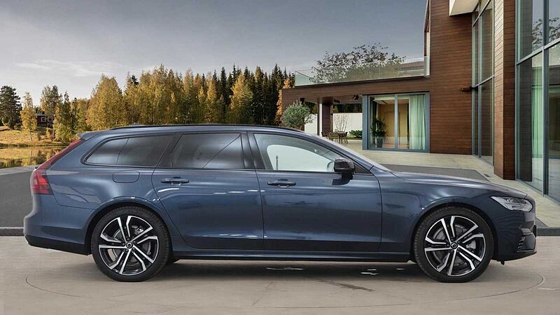 Volvo V90 Recharge Ultimate, T8 AWD Plug-in hybrid, Petrol, Dark