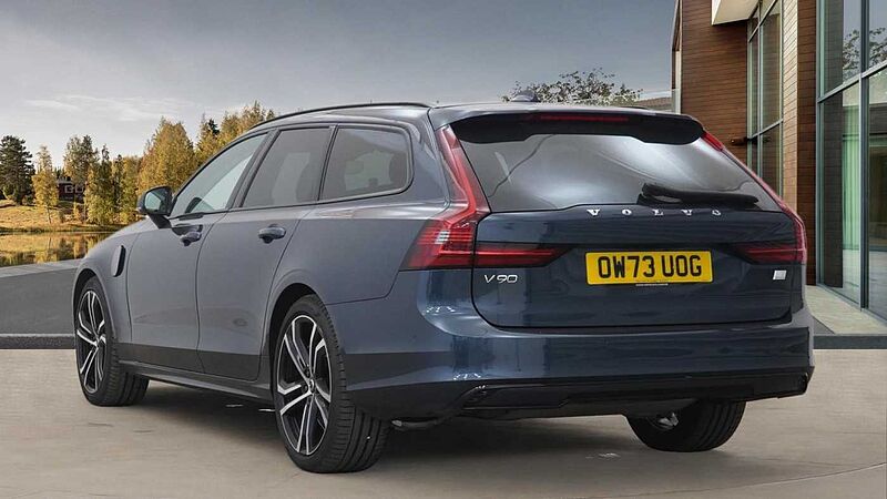 Volvo V90 Recharge Ultimate, T8 AWD Plug-in hybrid, Petrol, Dark