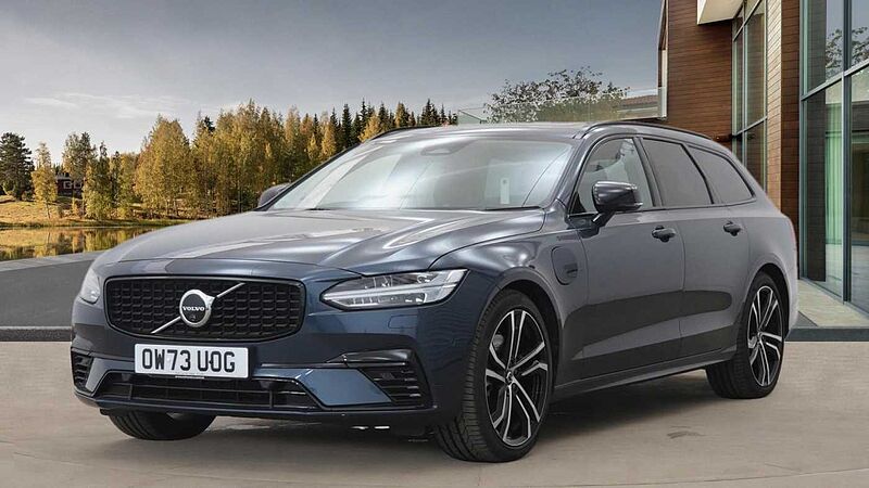 Volvo V90 Recharge Ultimate, T8 AWD Plug-in hybrid, Petrol, Dark