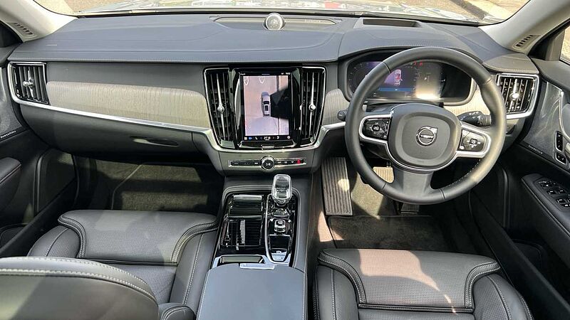 Volvo V90 Ultra, T8 AWD Plug-in hybrid, Electric/Petrol, Dark