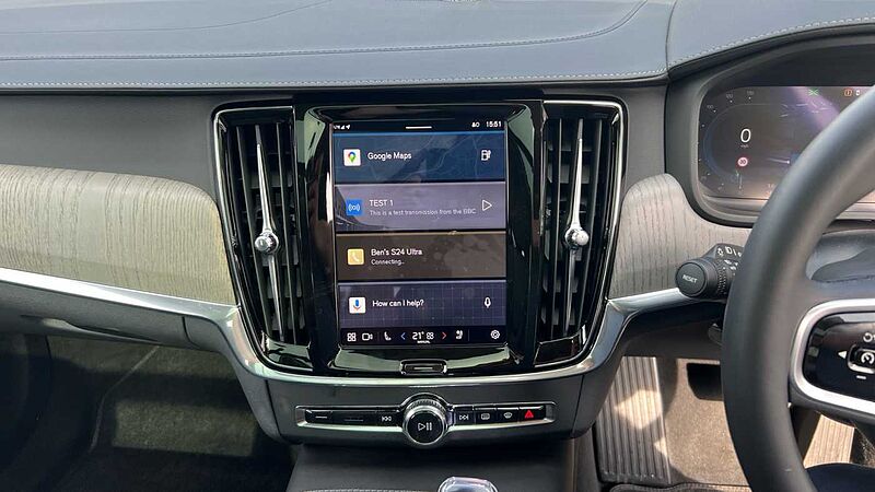 Volvo V90 Ultra, T8 AWD Plug-in hybrid, Electric/Petrol, Dark