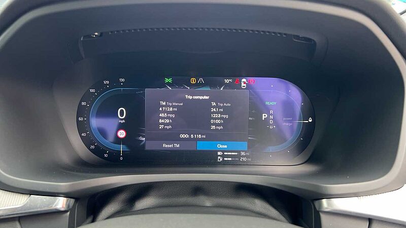 Volvo S60 Recharge Plus, T8 AWD Plug-in hybrid, Electric/Petrol, Dark