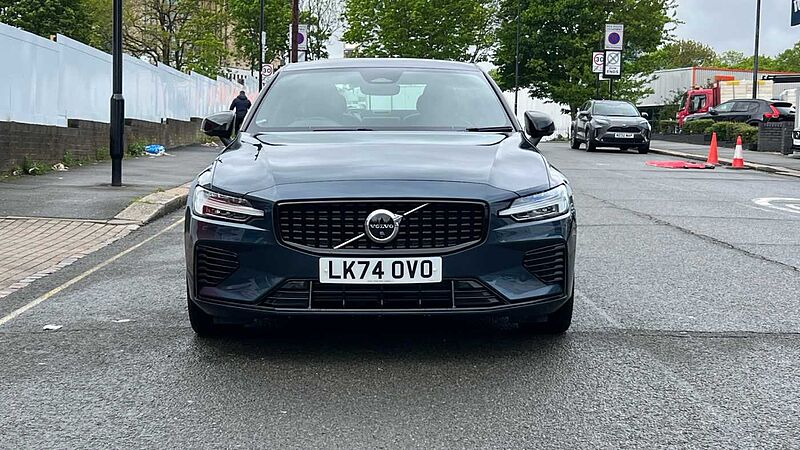 Volvo S60 Recharge Plus, T8 AWD Plug-in hybrid, Electric/Petrol, Dark
