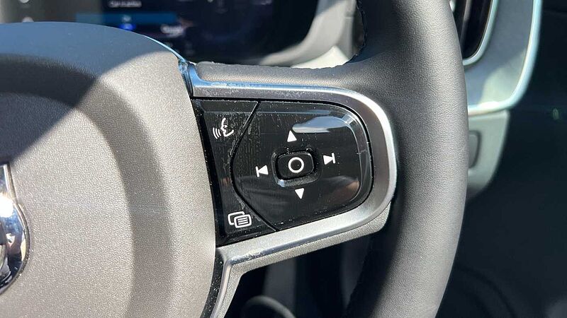 Volvo XC60 Ultra, T8 AWD Plug-in hybrid, Electric/Petrol, Dark