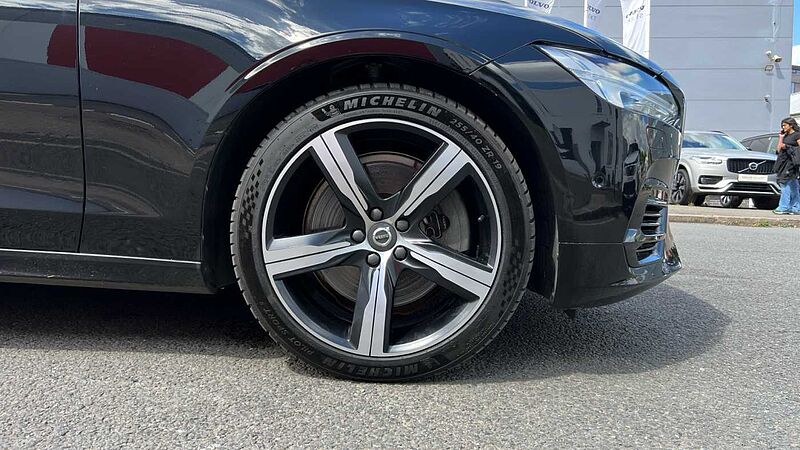 Volvo S90 T8 AWD Twin Engine R-Design Plus Automatic