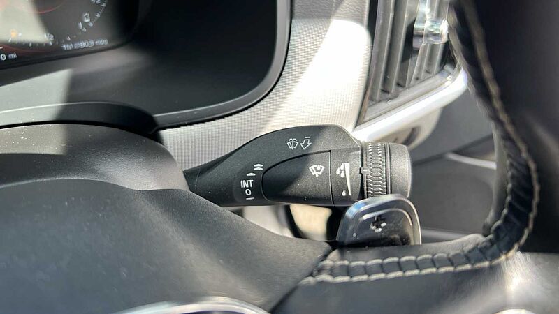 Volvo S90 T8 AWD Twin Engine R-Design Plus Automatic