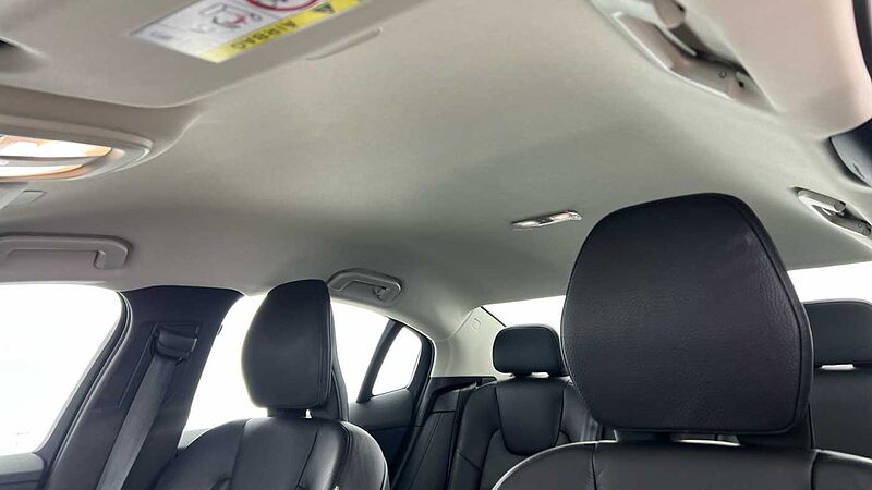 Volvo S60 Plus, B5 mild hybrid, Petrol, Dark