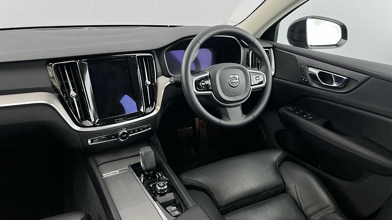 Volvo S60 Plus, B5 mild hybrid, Petrol, Dark