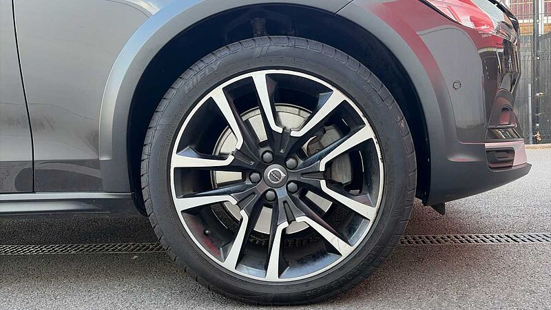 Volvo V90 Cross Country, B6 AWD mild hybrid