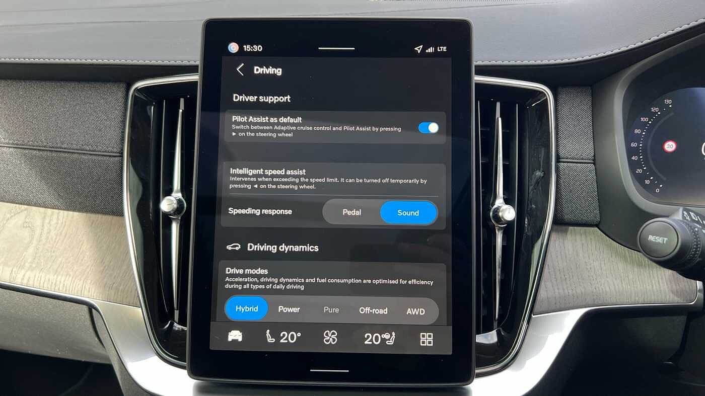 Volvo XC90 2.0 T8 Phev Ultra Dark 5Dr AWD Geartronic Estate