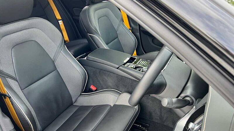 Volvo S60 2.0 T8 Recharge PHEV Polestar Engineered AWD Auto