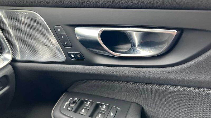 Volvo S60 2.0 T8 Recharge PHEV Polestar Engineered AWD Auto