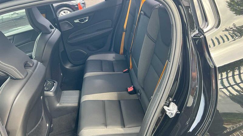 Volvo S60 2.0 T8 Recharge PHEV Polestar Engineered AWD Auto