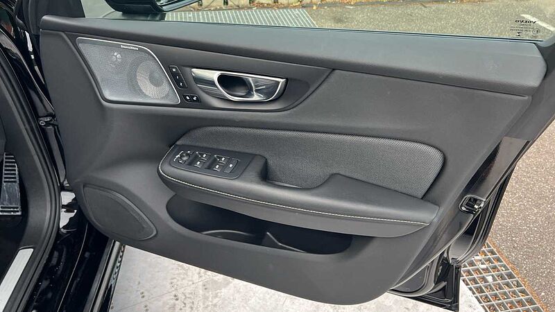 Volvo S60 2.0 T8 Recharge PHEV Polestar Engineered AWD Auto