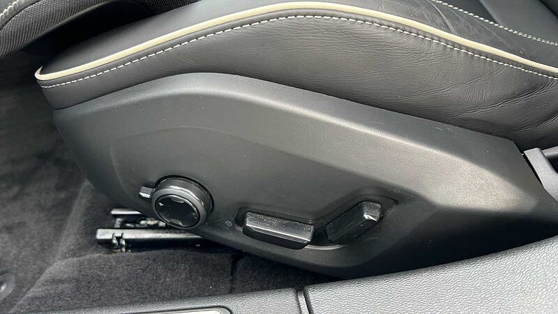 Volvo S60 2.0 T8 Recharge PHEV Polestar Engineered AWD Auto