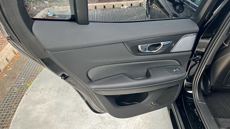 Volvo S60 2.0 T8 Recharge PHEV Polestar Engineered AWD Auto