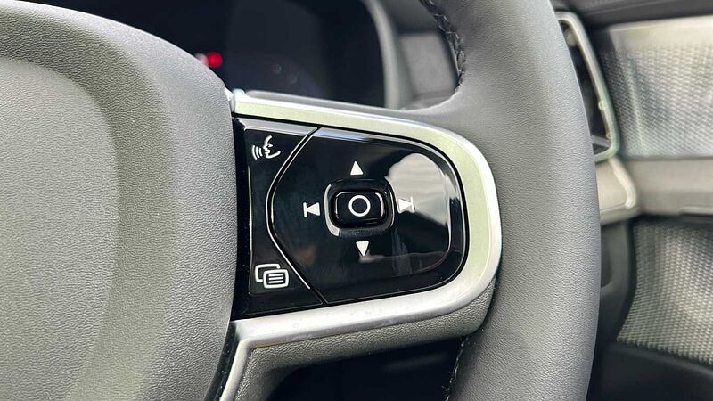 Volvo XC90 2.0 T8 Phev Ultra Dark 5Dr AWD Geartronic Estate