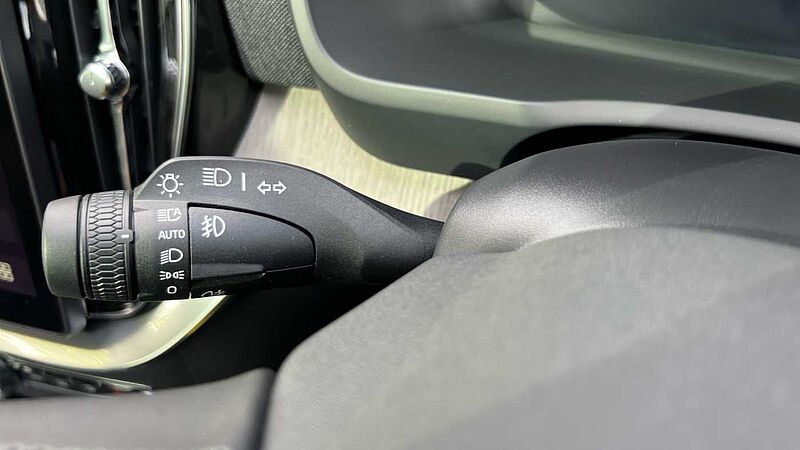 Volvo XC90 2.0 T8 Phev Ultra Dark 5Dr AWD Geartronic Estate