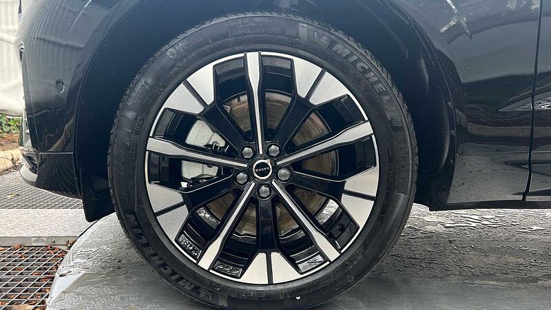 Volvo XC60 2.0 T8 [455] Phev Ultra Dark 5Dr AWD Geartronic Estate