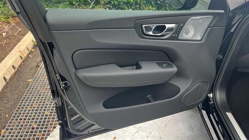 Volvo XC60 2.0 T8 [455] Phev Ultra Dark 5Dr AWD Geartronic Estate