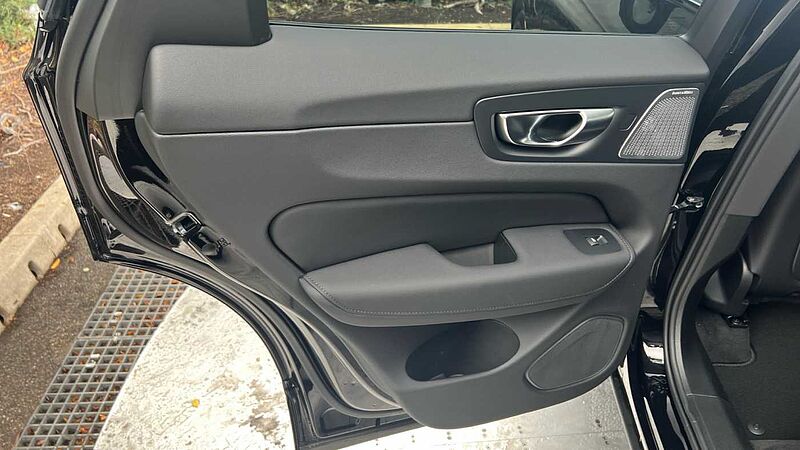 Volvo XC60 2.0 T8 [455] Phev Ultra Dark 5Dr AWD Geartronic Estate