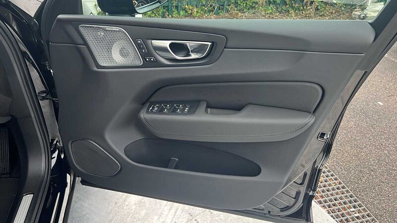 Volvo XC60 2.0 T8 [455] Phev Ultra Dark 5Dr AWD Geartronic Estate