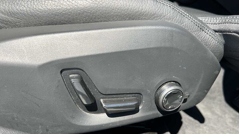 Volvo S60 S60 2.0 T8 [455] Recharge PHEV Plus Dark 4dr AWD Auto