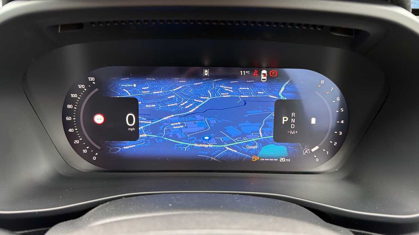 Volvo XC40 B4 (197BHP) Ultra Dark Mild Hybrid - (360 Parking Camera)