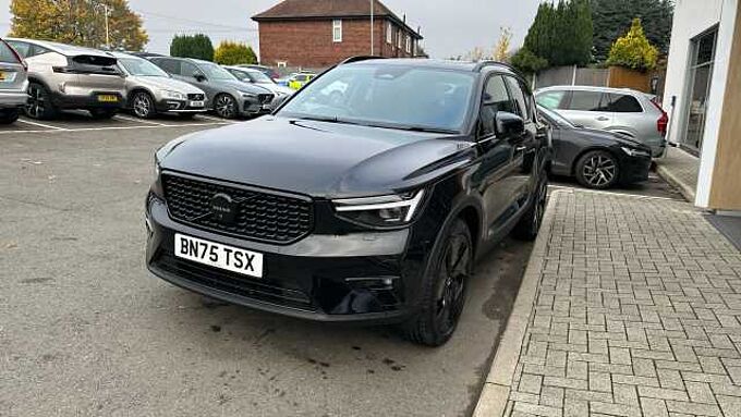Volvo XC40 B4 (194BHP) Black Edition Ultra Mild Hybrid - (Harman & Kardon)