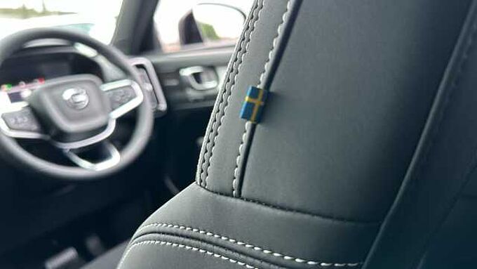 Volvo XC40 B4 (194BHP) Black Edition Ultra Mild Hybrid - (Harman & Kardon)