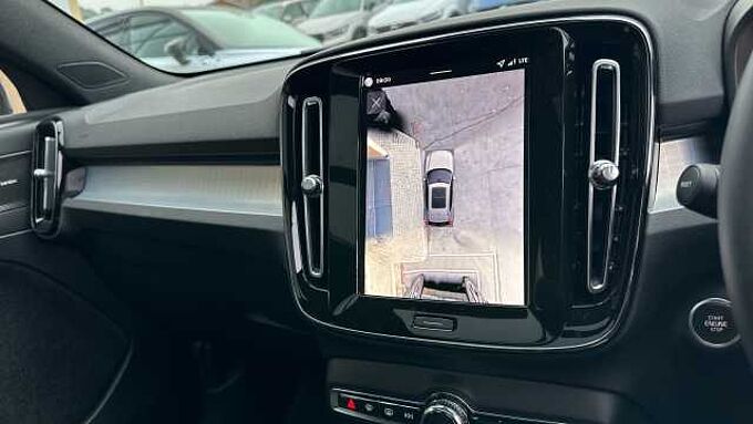 Volvo XC40 B4 (194BHP) Black Edition Ultra Mild Hybrid - (Harman & Kardon)