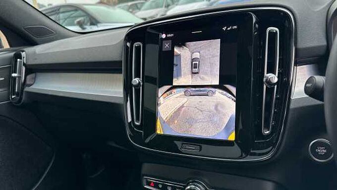 Volvo XC40 B4 (194BHP) Black Edition Ultra Mild Hybrid - (Harman & Kardon)