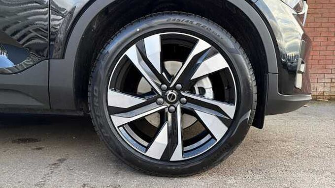 Volvo XC40 B4 (197BHP) Ultra Dark Mild Hybrid - (360 View Camera)