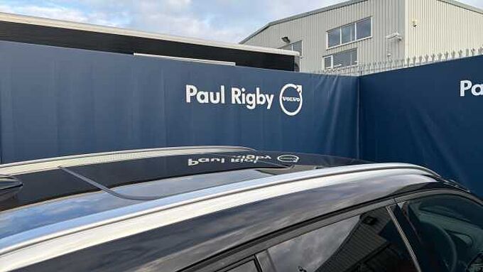 Volvo XC40 B4 (197BHP) Ultra Dark Mild Hybrid - (360 View Camera)