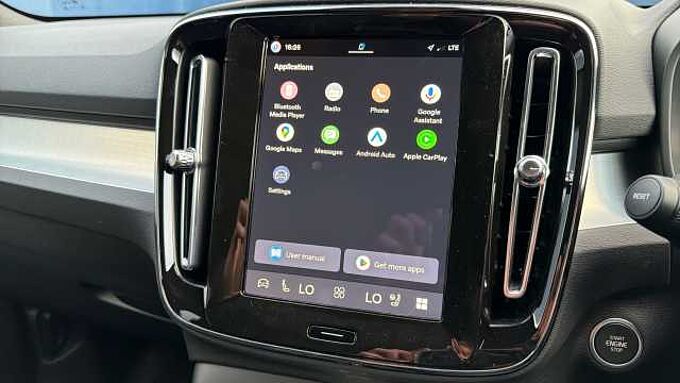 Volvo XC40 B4 (197BHP) Ultra Dark Mild Hybrid - (360 View Camera)