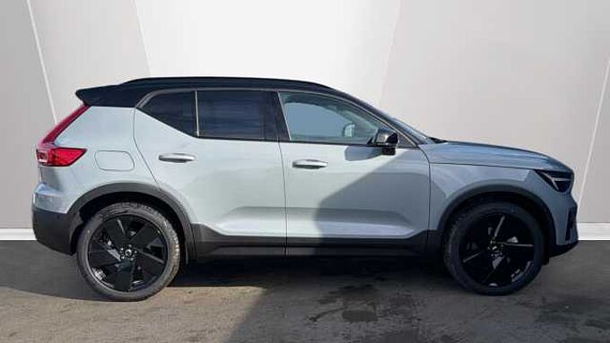 Volvo XC40 B4 (197BHP) Ultra Black Edition Mild Hybrid - (360 Camera)
