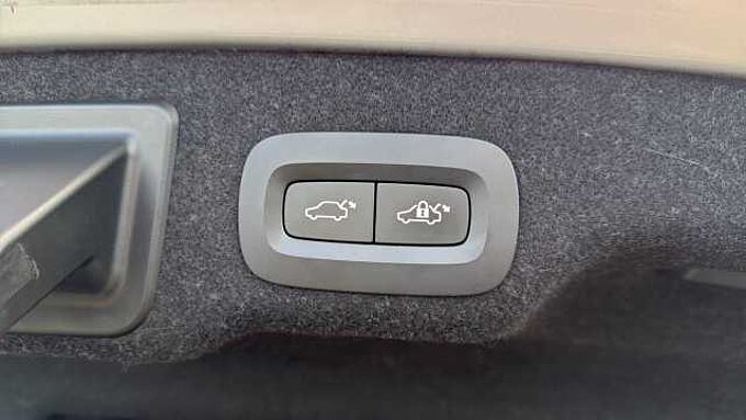 Volvo S90 D5 (232BHP) AWD Inscription Plus - (Panoramic Sunroof)
