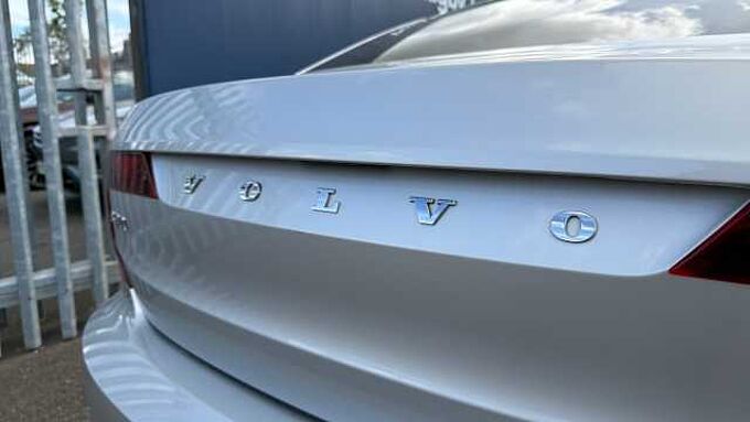 Volvo S90 D5 (232BHP) AWD Inscription Plus - (Panoramic Sunroof)