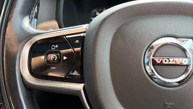 Volvo S90 D5 (232BHP) AWD Inscription Plus - (Panoramic Sunroof)