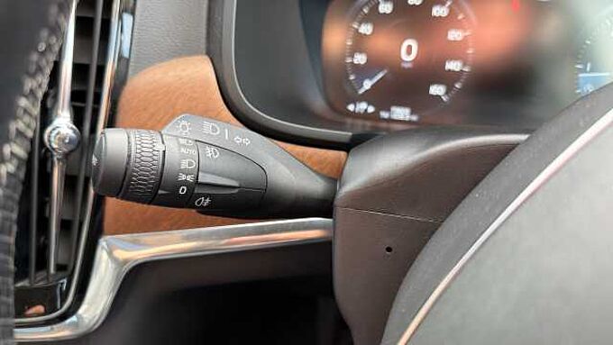 Volvo S90 D5 (232BHP) AWD Inscription Plus - (Panoramic Sunroof)