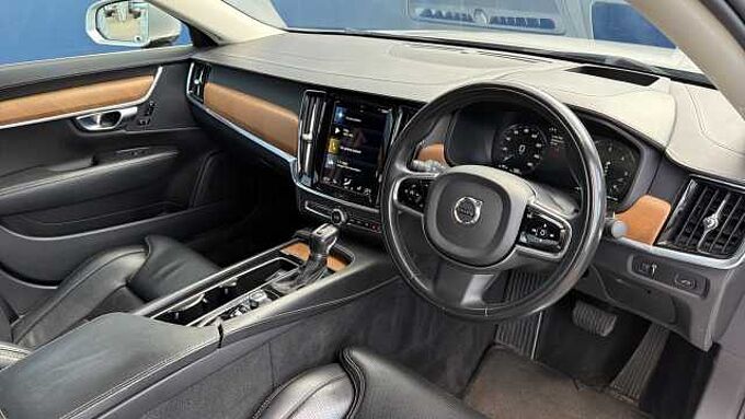 Volvo S90 D5 (232BHP) AWD Inscription Plus - (Panoramic Sunroof)