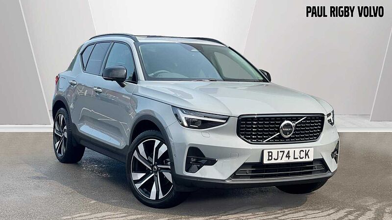 Volvo XC40 B4 (194 BHP) Ultra Mild hybrid Petrol Dark - (Panoramic Sunroof)