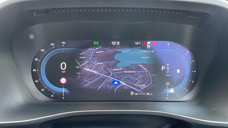 Volvo XC40 B4 (194 BHP) Ultra Mild hybrid Petrol Dark - (Panoramic Sunroof)