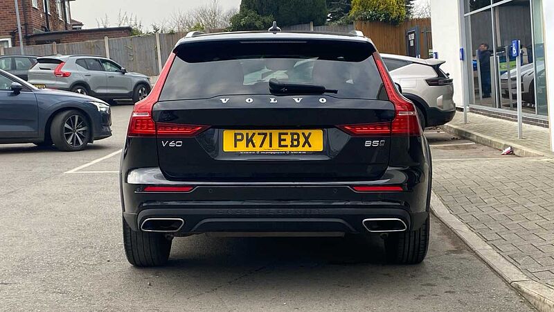 Volvo V60 Cross Country B5 AWD (247BHP) Cross Country Mild Hybrid - (Apple CarPlay)