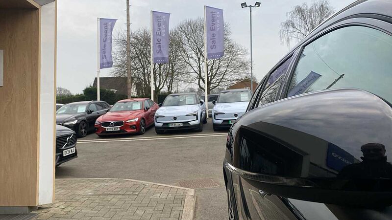 Volvo V60 Cross Country B5 AWD (247BHP) Cross Country Mild Hybrid - (Apple CarPlay)